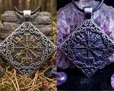 Vegvisir mit Endlosknoten
